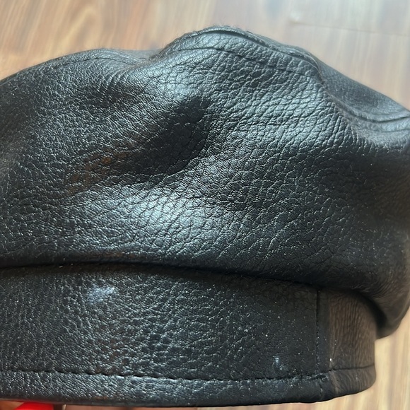 Leather newsboy cap - Picture 5 of 6